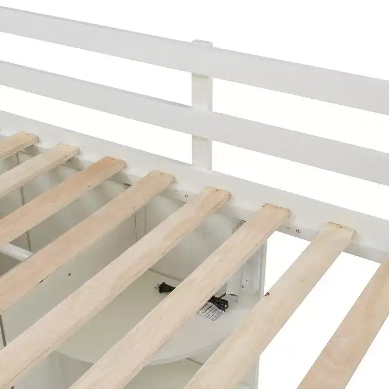 Lit mezzanine tout-en-un simple avec armoire intégrée et bureau